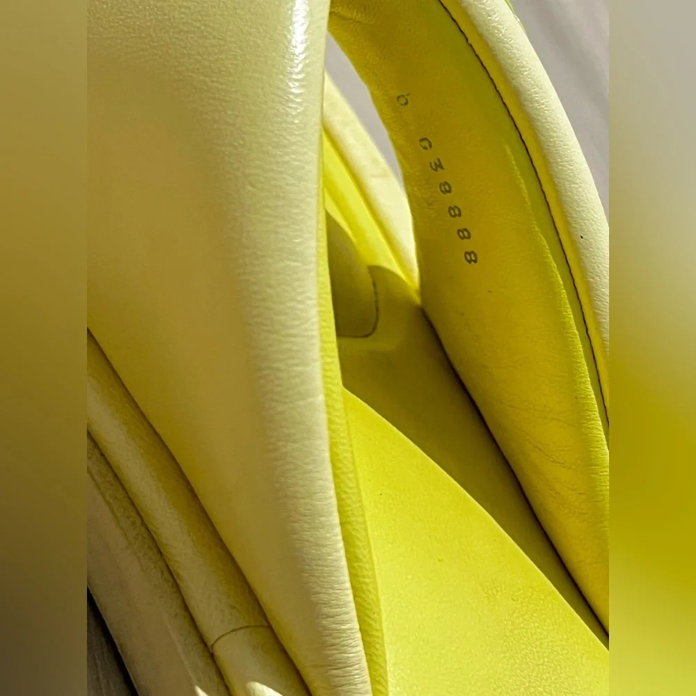 Chanel Flip Flops 22P Lambskin Padded Pool Thong FlipFlop Pillow Sandals Slides - Picture 15 of 16